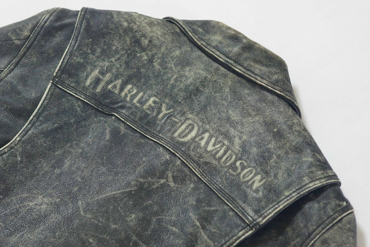 Harley Davidson Men's VALOR D-Pocket Distressed Black Leather Jacket Size Large 97003-05VM