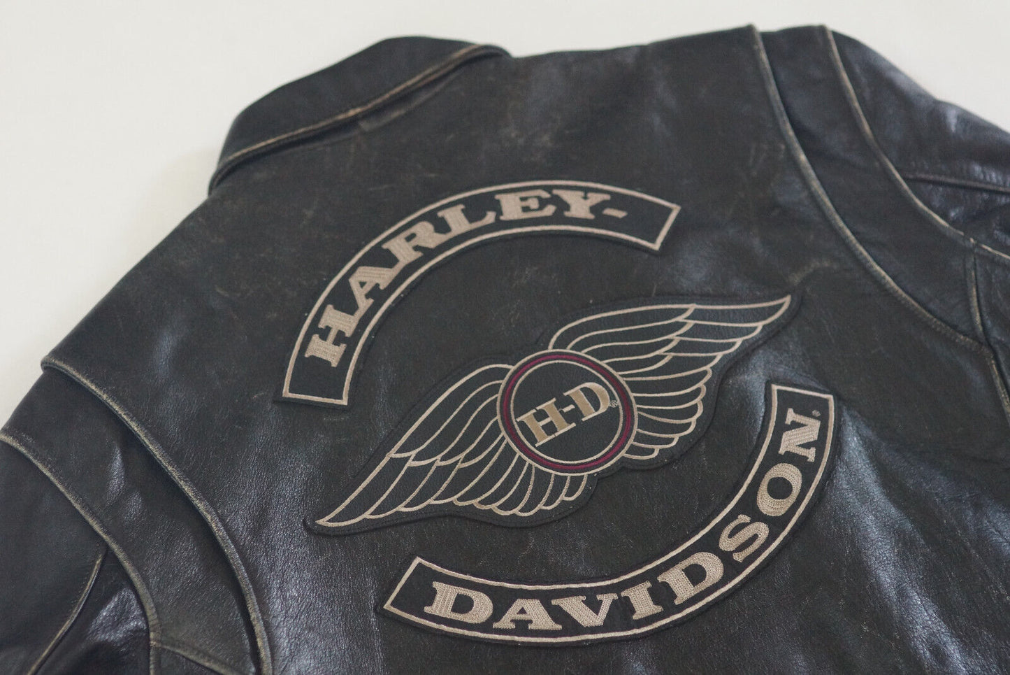 Harley Davidson Men's Vintage MOTORCRUISE Distressed Leather Jacket size Large 97068-04VM