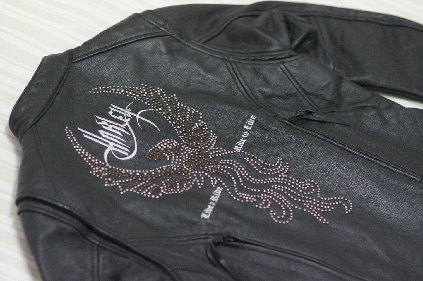 Harley Davidson Women's MAJESTIC Studded Eagle Black Leather Jacket Size Medium 97082-12VW